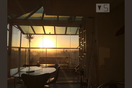 Apartamento para alugar com 126m², 1 quarto e 2 vagas Apartamento para alugar com 126m², 1 quarto e 2 vagasPôr do sol Lindíssimo