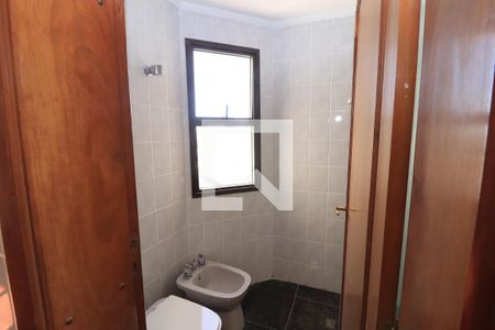 Apartamento para alugar com 216m², 4 quartos e 5 vagasBanheiro da Suíte 2