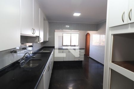 Apartamento para alugar com 216m², 4 quartos e 5 vagasCozinha