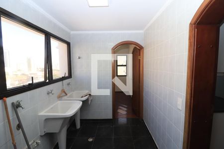 Apartamento para alugar com 216m², 4 quartos e 5 vagasÁrea de Serviço