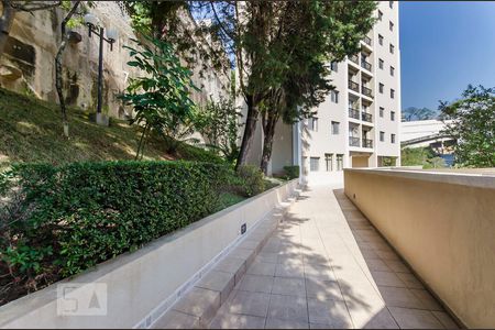 Apartamento para alugar com 72m², 3 quartos e 1 vagaFachada