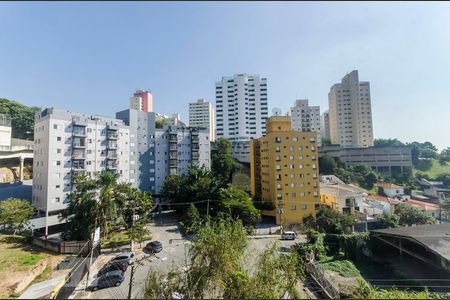 Vista de apartamento para alugar com 3 quartos, 72m² em Vila Ipojuca, São Paulo