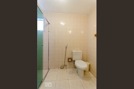 Banheiro de apartamento para alugar com 3 quartos, 72m² em Vila Ipojuca, São Paulo