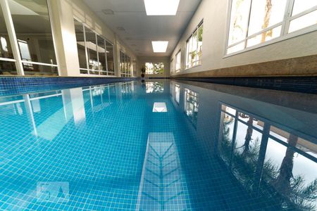 Apartamento para alugar com 77m², 1 quarto e 2 vagasPiscina coberta