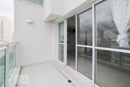 Apartamento para alugar com 77m², 1 quarto e 2 vagasVaranda
