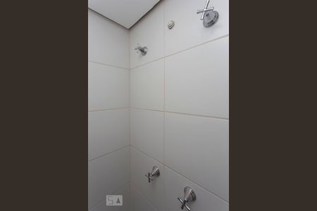 Banheiro de apartamento à venda com 1 quarto, 37m² em Liberdade, São Paulo