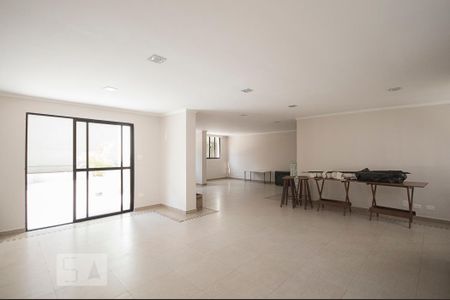 Apartamento para alugar com 240m², 2 quartos e 3 vagas Apartamento para alugar com 240m², 2 quartos e 3 vagasSalão de Festas