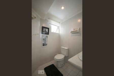 Apartamento para alugar com 240m², 2 quartos e 3 vagas Apartamento para alugar com 240m², 2 quartos e 3 vagasBanheiro Cobertura