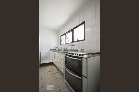 Apartamento para alugar com 240m², 2 quartos e 3 vagas Apartamento para alugar com 240m², 2 quartos e 3 vagasCozinha