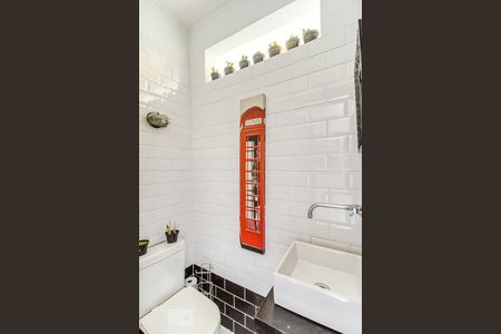 Lavabo de apartamento à venda com 1 quarto, 65m² em Vila Nova Conceição, São Paulo