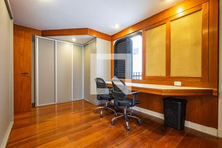 Apartamento para alugar com 185m², 3 quartos e 2 vagasSuíte 2