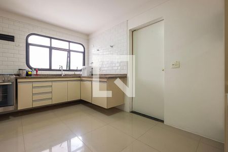Apartamento para alugar com 185m², 3 quartos e 2 vagasCozinha