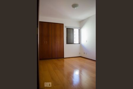 Suíte de apartamento para alugar com 2 quartos, 100m² em Cambuí, Campinas