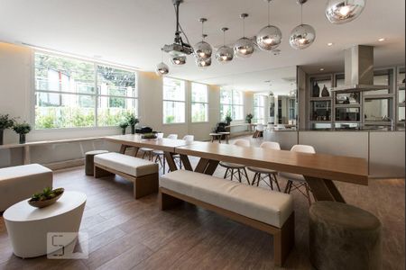 Studio à venda com 32m², 1 quarto e 1 vagaSalão de festas