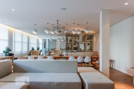 Studio à venda com 32m², 1 quarto e 1 vagaSalão de festas