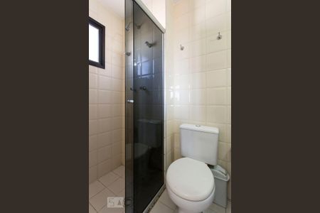 Apartamento à venda com 70m², 3 quartos e 1 vaga Apartamento à venda com 70m², 3 quartos e 1 vagaBanheiro da suíte