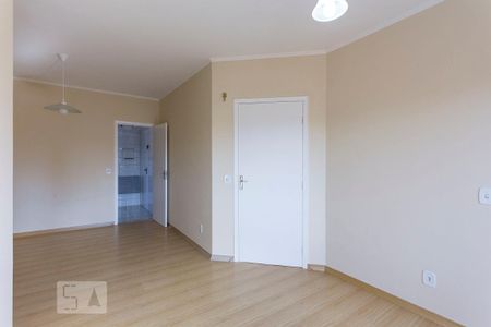 Sala de apartamento para alugar com 3 quartos, 70m² em Cambuci, São Paulo