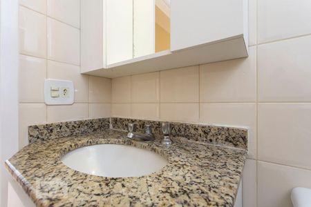 Apartamento à venda com 70m², 3 quartos e 1 vaga Apartamento à venda com 70m², 3 quartos e 1 vagaBanheiro