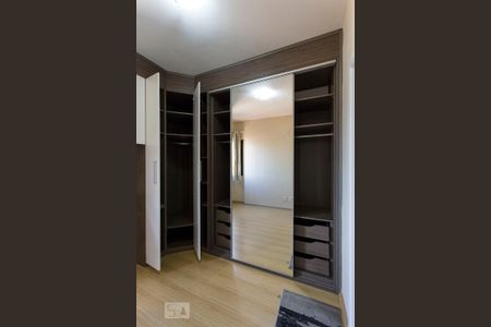 Apartamento à venda com 70m², 3 quartos e 1 vaga Apartamento à venda com 70m², 3 quartos e 1 vagaSuíte
