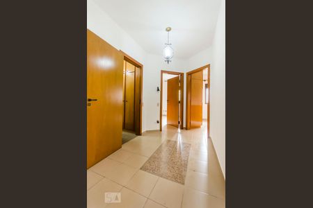 Corredor de apartamento para alugar com 3 quartos, 183m² em Jardim Vila Mariana, São Paulo