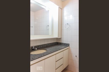 Banheiro de apartamento para alugar com 3 quartos, 70m² em Chácara Santo Antônio (zona Leste), São Paulo