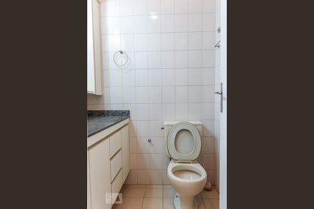 Banheiro de apartamento para alugar com 3 quartos, 70m² em Chácara Santo Antônio (zona Leste), São Paulo