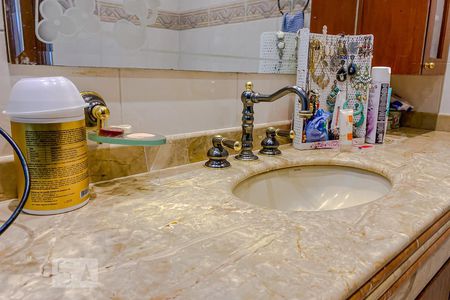 Apartamento para alugar com 185m², 3 quartos e 2 vagasDetalhe Banheiro da Suite 3