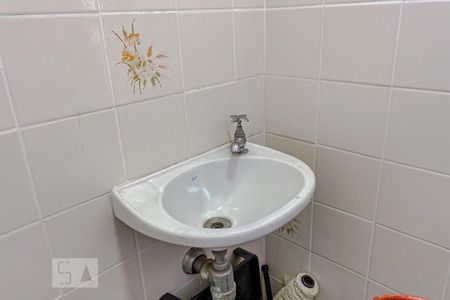 Apartamento para alugar com 185m², 3 quartos e 2 vagasDetalhe Banheiro de Serviço