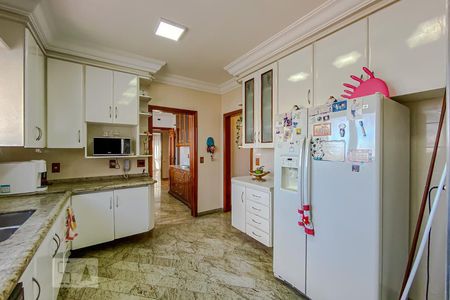 Apartamento para alugar com 185m², 3 quartos e 2 vagasCozinha