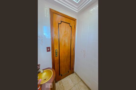 Apartamento para alugar com 185m², 3 quartos e 2 vagasLavabo