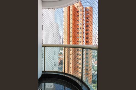 Apartamento à venda com 156m², 3 quartos e 3 vagasVaranda