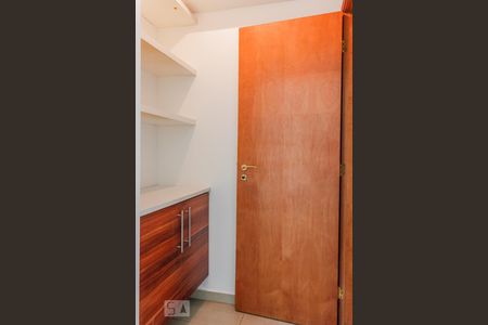 Sala (Passagem p/ cozinha) de apartamento à venda com 3 quartos, 156m² em Vila Gomes Cardim, São Paulo