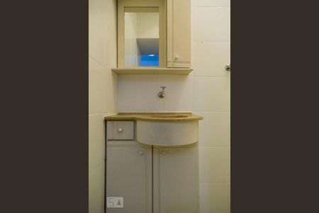 Apartamento para alugar com 110m², 2 quartos e 1 vaga Apartamento para alugar com 110m², 2 quartos e 1 vagaBanheiro 2