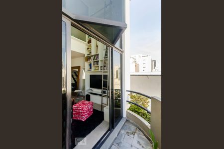Apartamento para alugar com 74m², 1 quarto e 1 vaga Apartamento para alugar com 74m², 1 quarto e 1 vagaVaranda
