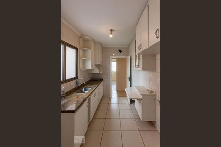 Apartamento para alugar com 91m², 3 quartos e 2 vagasCozinha