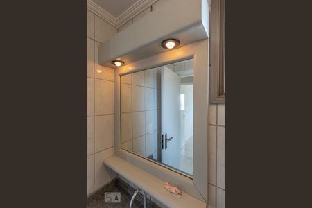 Apartamento para alugar com 91m², 3 quartos e 2 vagasEspelho do Banheiro Social