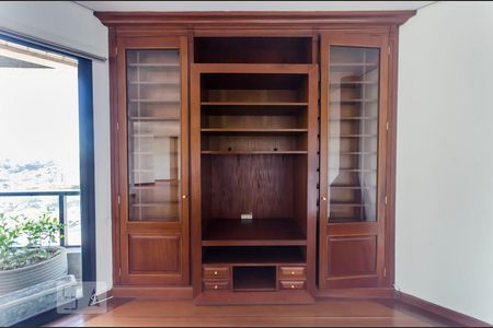 Apartamento à venda com 500m², 4 quartos e 6 vagasDetalhe sala