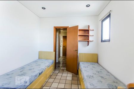 Apartamento à venda com 500m², 4 quartos e 6 vagasQuarto da empregada