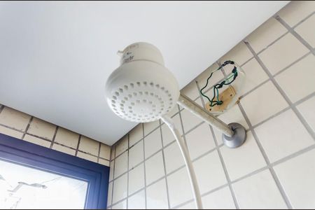 Apartamento à venda com 500m², 4 quartos e 6 vagasDetalhe banheiro de serviço