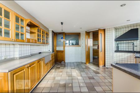 Apartamento à venda com 500m², 4 quartos e 6 vagasCopa