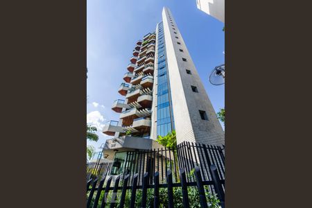 Apartamento à venda com 500m², 4 quartos e 6 vagasFachada