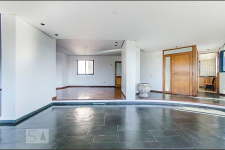 Sala de apartamento à venda com 4 quartos, 500m² em Vila Madalena, São Paulo