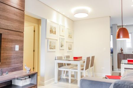 Sala de apartamento para alugar com 2 quartos, 58m² em Vila Uberabinha, São Paulo