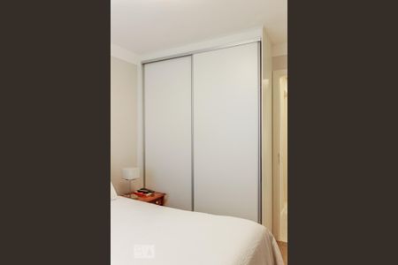 Apartamento para alugar com 58m², 2 quartos e 1 vagaQuarto 1