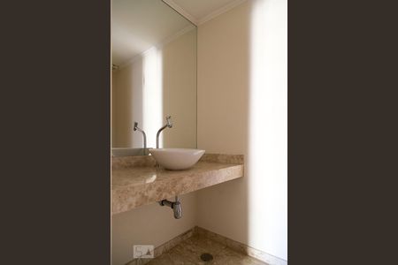 Lavabo de apartamento para alugar com 4 quartos, 403m² em Jardim Paulista, São Paulo