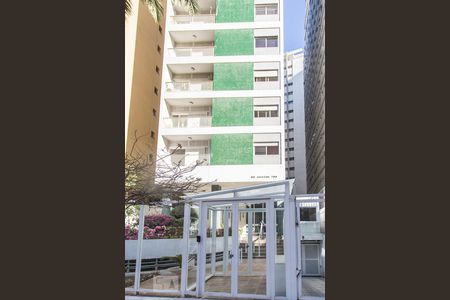 Apartamento à venda com 180m², 3 quartos e 1 vaga Apartamento à venda com 180m², 3 quartos e 1 vagaFachada