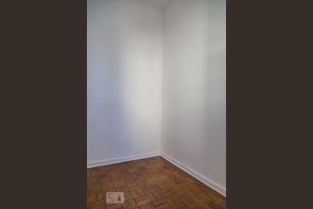 Apartamento à venda com 180m², 3 quartos e 1 vaga Apartamento à venda com 180m², 3 quartos e 1 vagaQuarto de serviço