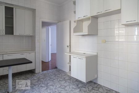 Apartamento à venda com 180m², 3 quartos e 1 vaga Apartamento à venda com 180m², 3 quartos e 1 vagaCozinha