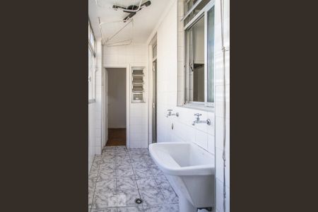 Apartamento à venda com 180m², 3 quartos e 1 vaga Apartamento à venda com 180m², 3 quartos e 1 vagaÁrea de serviço