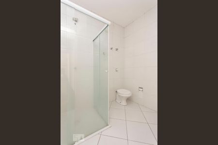 Banheiro de apartamento para alugar com 2 quartos, 95m² em Santo Amaro, São Paulo